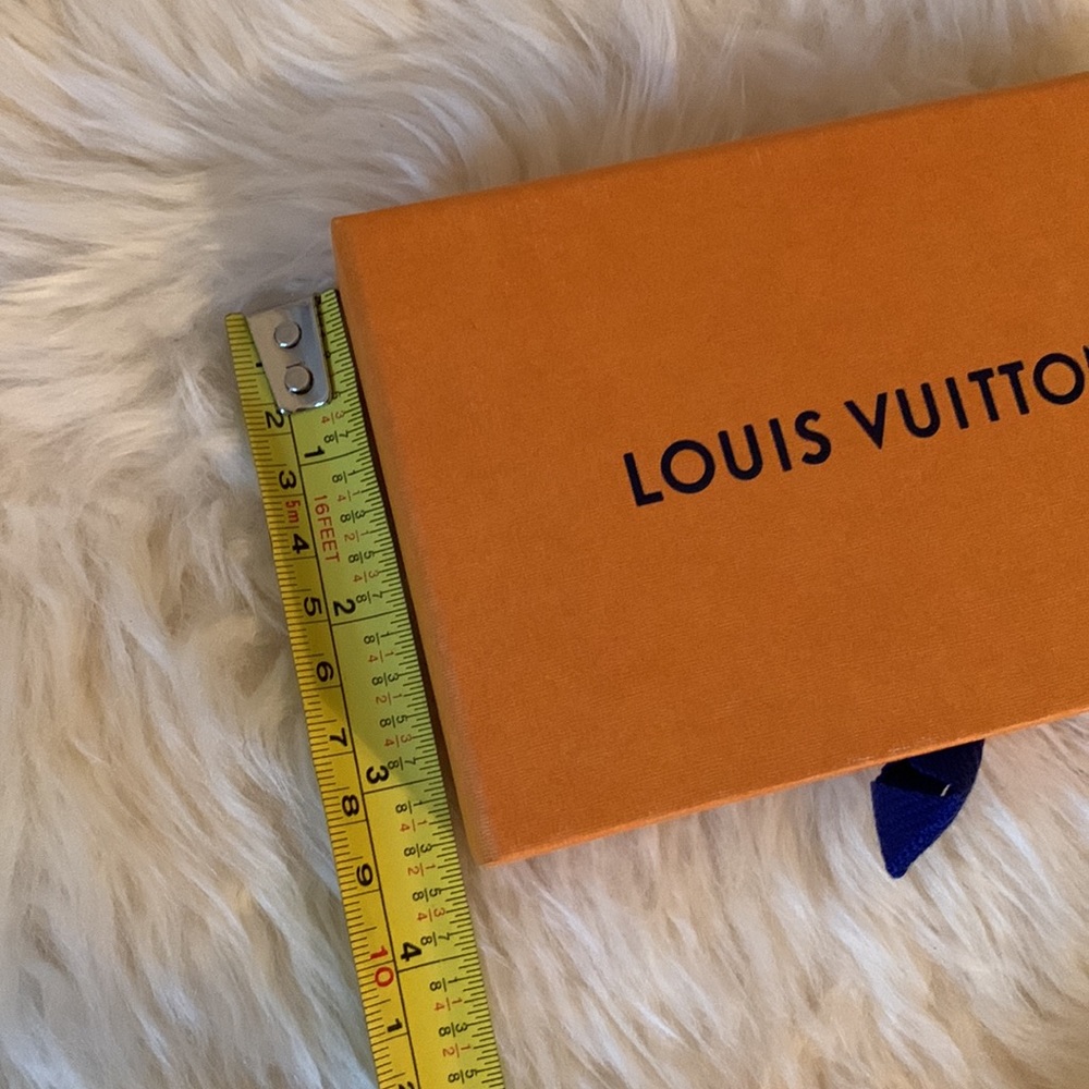 Empty Louis Vuitton small box - image 6